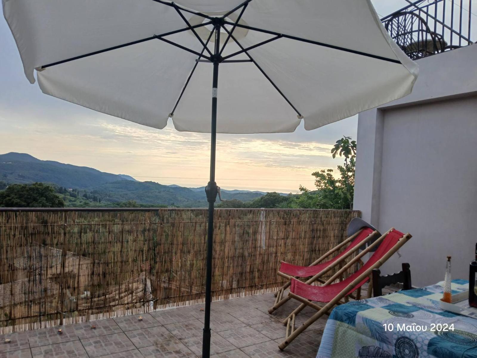 Guest House Christos Sgourades Екстер'єр фото